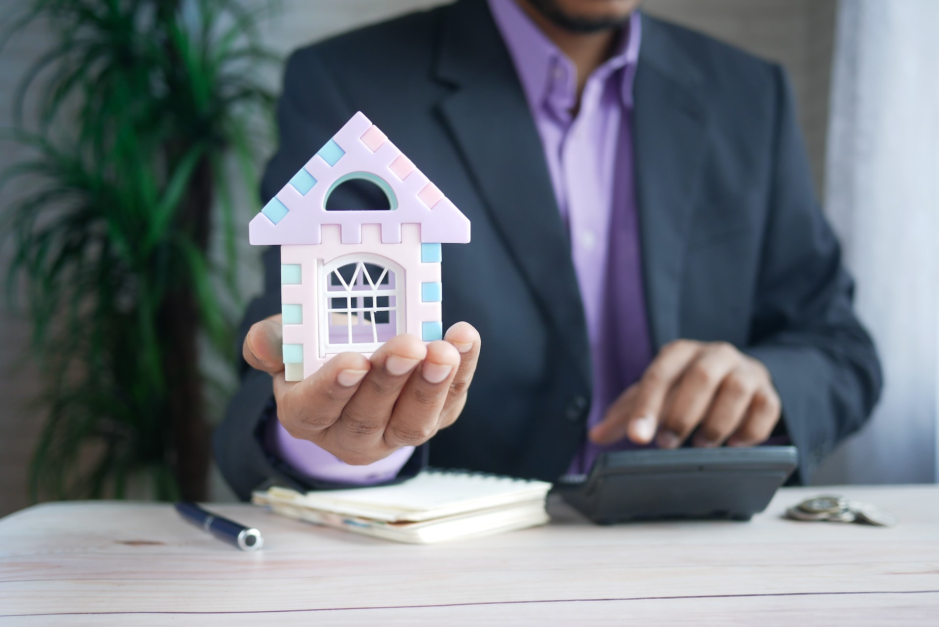 5 Challenges Faced by Real Estate Brokers in India