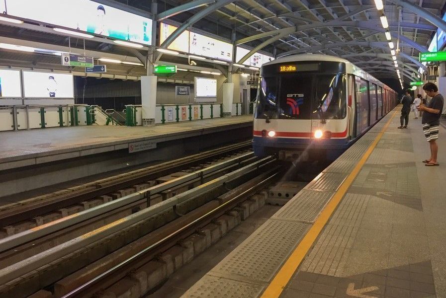SakiNaka Metro Station