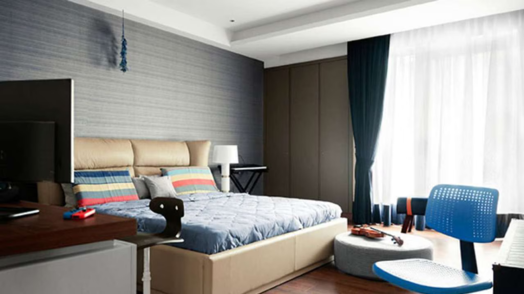 Ashneer Grover House - Bedroom